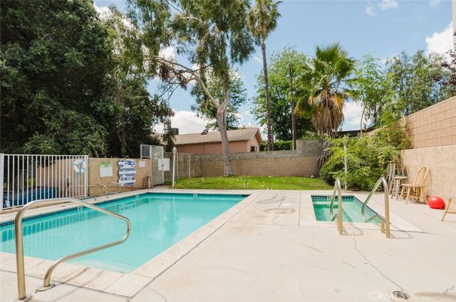 7319 Hazeltine Avenue 4, Van Nuys, CA 91405