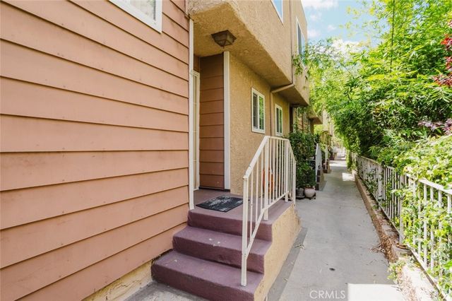7319 Hazeltine Avenue 4, Van Nuys, CA 91405