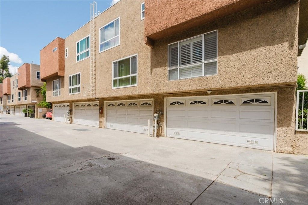 7319 Hazeltine Avenue 4, Van Nuys, CA 91405