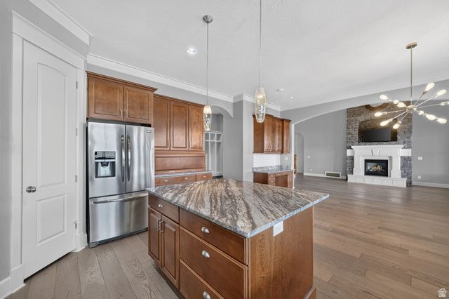 5119 N RAVENCREST LN, Lehi, UT 84043