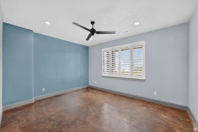 5119 N RAVENCREST LN, Lehi, UT 84043