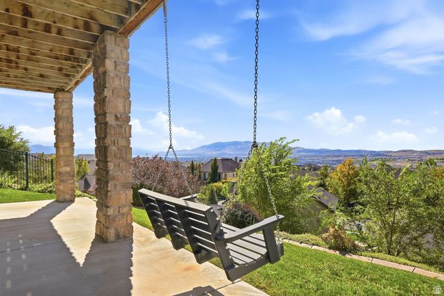5119 N RAVENCREST LN, Lehi, UT 84043