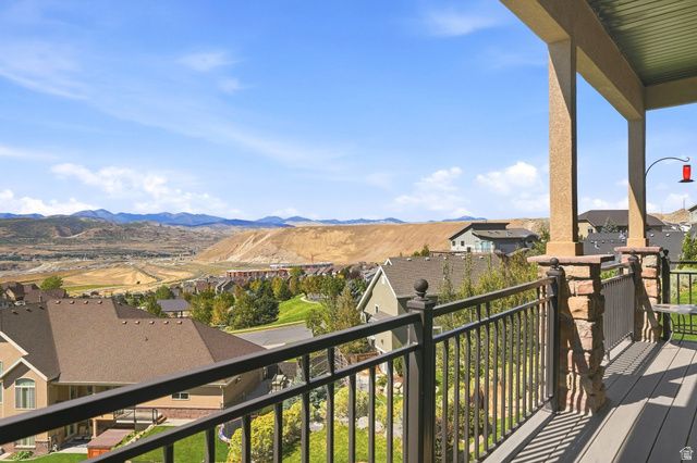 5119 N RAVENCREST LN, Lehi, UT 84043