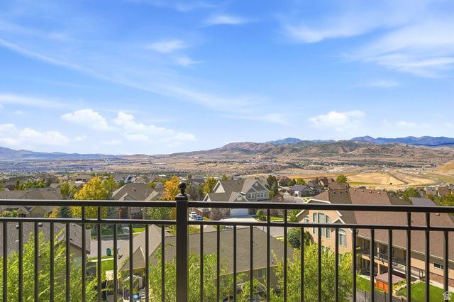 5119 N RAVENCREST LN, Lehi, UT 84043