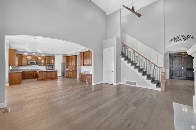 5119 N RAVENCREST LN, Lehi, UT 84043