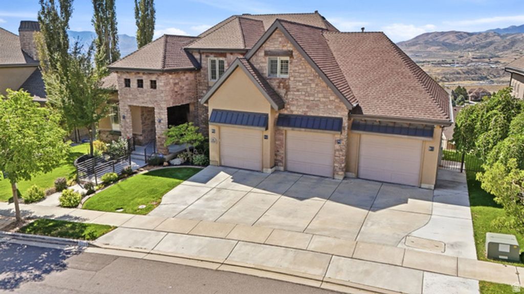 5119 N RAVENCREST LN, Lehi, UT 84043