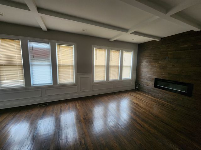 8837 S THROOP Street, Chicago, IL 60620