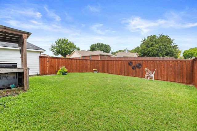 1513 Knob Hill Drive, Garland, TX 75043
