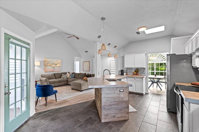 1513 Knob Hill Drive, Garland, TX 75043