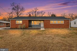 8821 W FORT FOOTE TER, Fort Washington, MD 20744