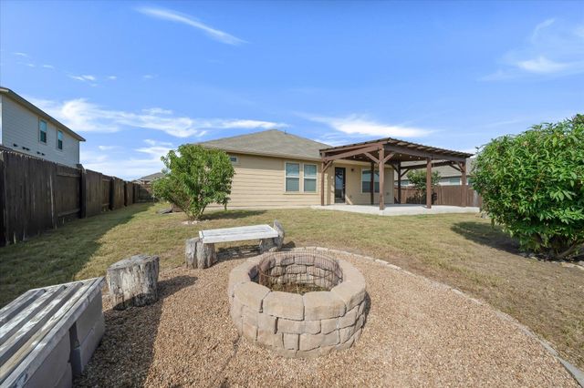 160 Sun Ray DR, Kyle, TX 78640
