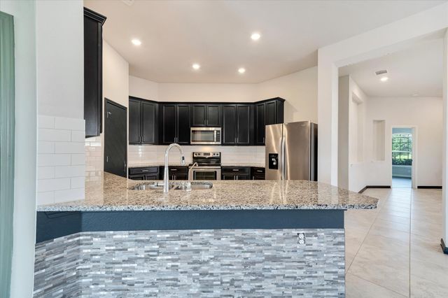 160 Sun Ray DR, Kyle, TX 78640