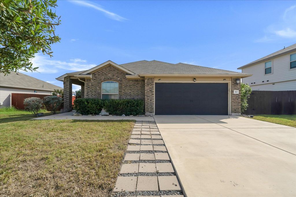 160 Sun Ray DR, Kyle, TX 78640