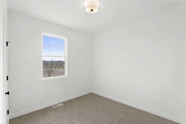 543 Scenic View Avenue, Valparaiso, IN 46385