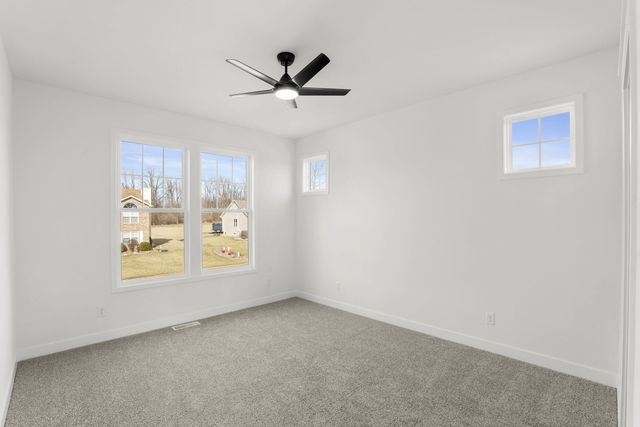 543 Scenic View Avenue, Valparaiso, IN 46385
