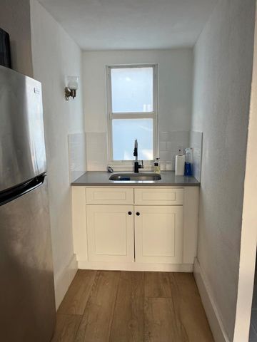 414 33rd Street 100, West Palm Beach, FL 33407