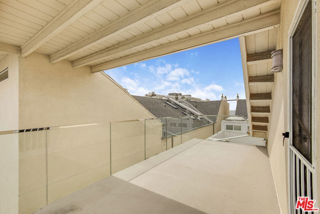 1 Ironsides Street 14, Marina Del Rey, CA 90292