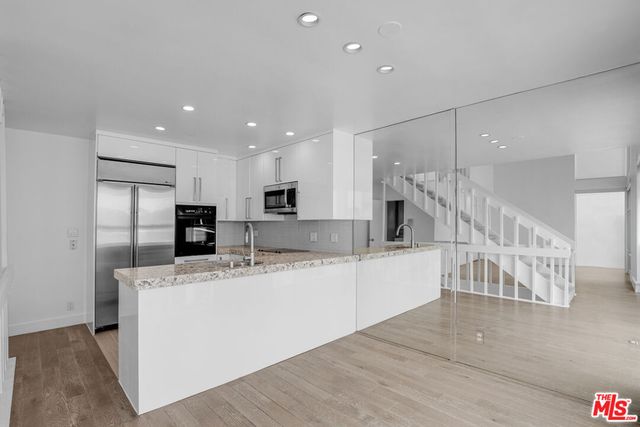 1 Ironsides Street 14, Marina Del Rey, CA 90292