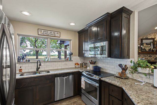 3207 FM 2048, Boyd, TX 76023