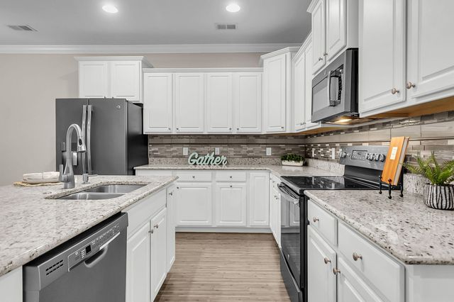 4017 Hartland Street, Charleston, SC 29414