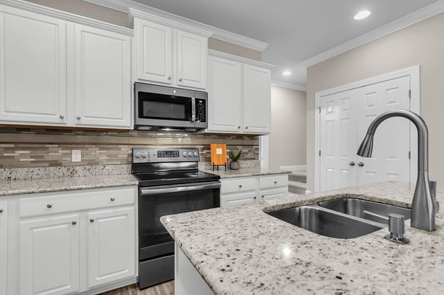 4017 Hartland Street, Charleston, SC 29414