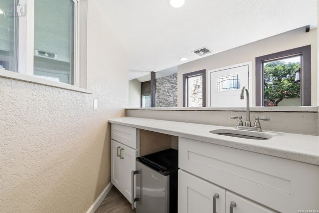 15302 MINERAL SPRINGS ST, San Antonio, TX 78247