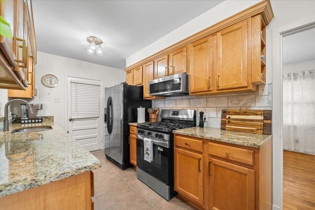163 N MENDENHALL RD, Memphis, TN 38117