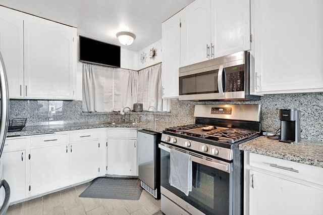 1328 W Normal Avenue, Fresno, CA 93705