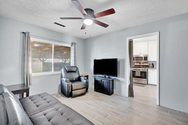 1328 W Normal Avenue, Fresno, CA 93705