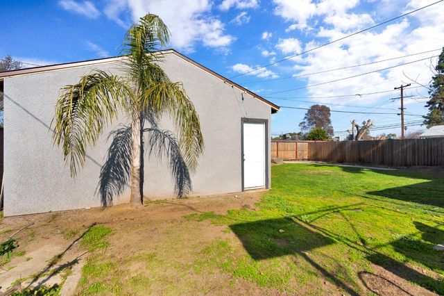 1328 W Normal Avenue, Fresno, CA 93705