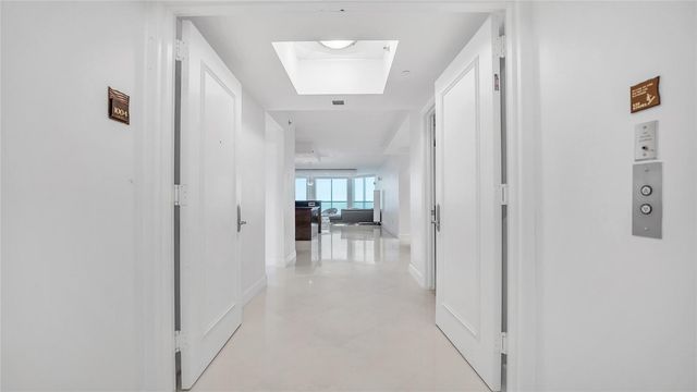 101 S Fort Lauderdale Beach Boulevard 1004, Fort Lauderdale, FL 33316