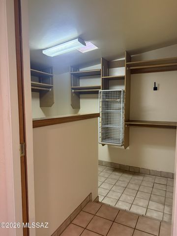 9432 E El Cajon Drive, Tucson, AZ 85710