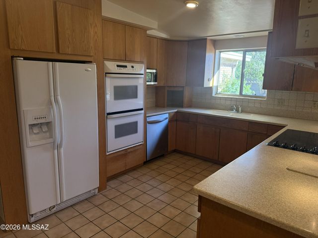 9432 E El Cajon Drive, Tucson, AZ 85710