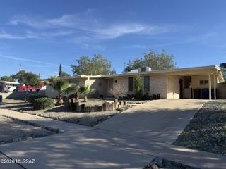 9432 E El Cajon Drive, Tucson, AZ 85710