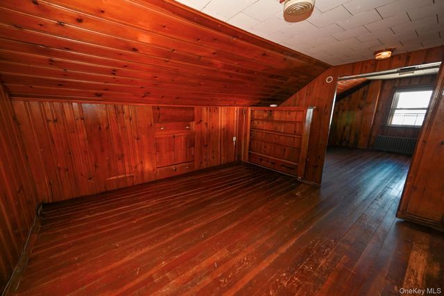 1087 Esther Street, Franklin Square, NY 11010