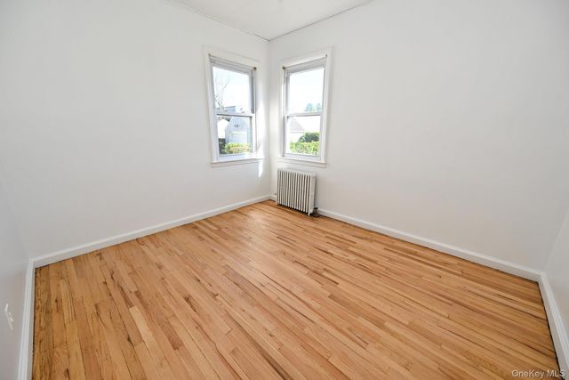 1087 Esther Street, Franklin Square, NY 11010