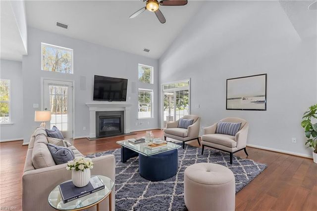 104 Bella DR, Chesapeake, VA 23322