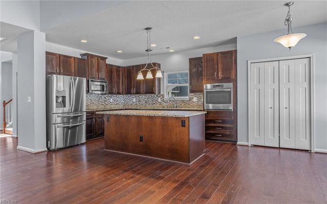 104 Bella DR, Chesapeake, VA 23322