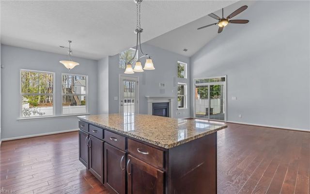 104 Bella DR, Chesapeake, VA 23322