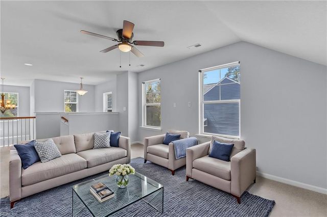 104 Bella DR, Chesapeake, VA 23322