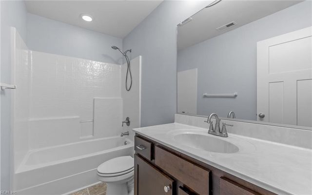 104 Bella DR, Chesapeake, VA 23322