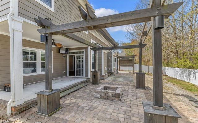 104 Bella DR, Chesapeake, VA 23322