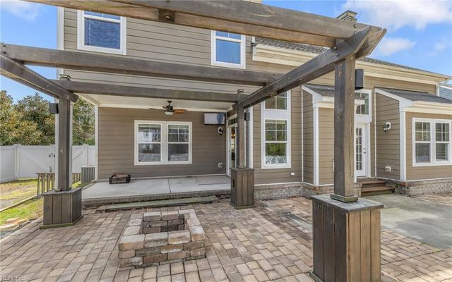 104 Bella DR, Chesapeake, VA 23322