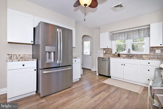 124 S SPRUCE ST, Annville, PA 17003