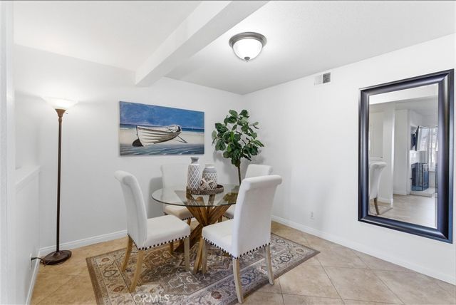 4852 Cabana 104, Huntington Beach, CA 92649