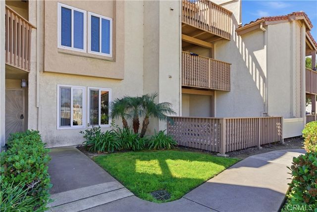 4852 Cabana 104, Huntington Beach, CA 92649