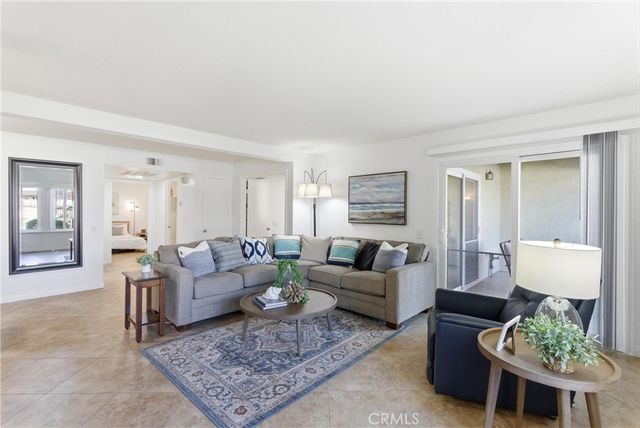 4852 Cabana 104, Huntington Beach, CA 92649
