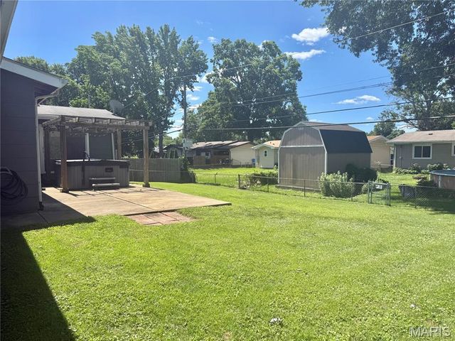 1364 Kingsford Drive, St Louis, MO 63031