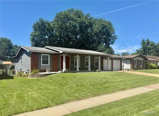 1364 Kingsford Drive, St Louis, MO 63031