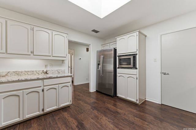 28337 LESLIE PFEIFFER DR, Boerne, TX 78015